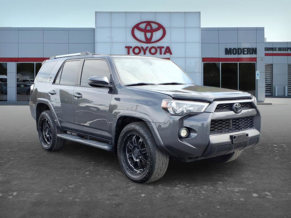 Used 2016 Toyota 4Runner SR5 image 8