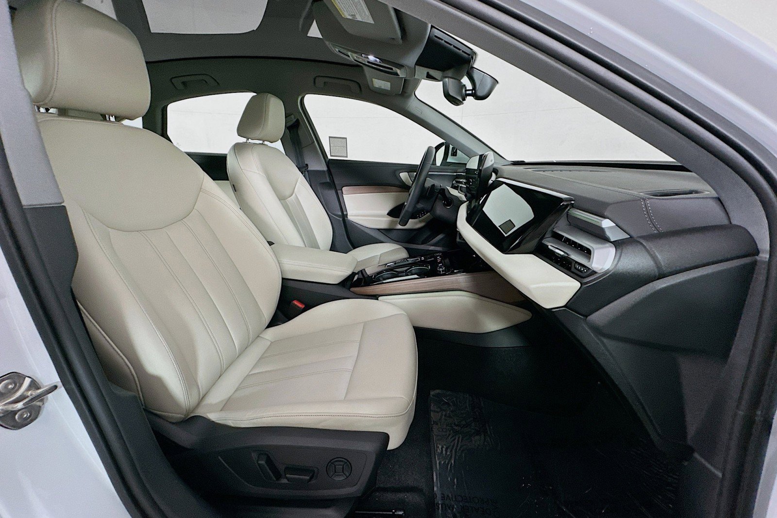 Used 2025 Audi A5 2.0T Premium w/ Convenience Package image 8