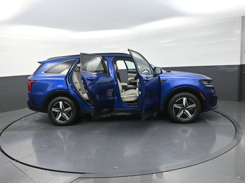 Used 2022 Kia Sorento S w/ Panoramic Sunroof Package image 37