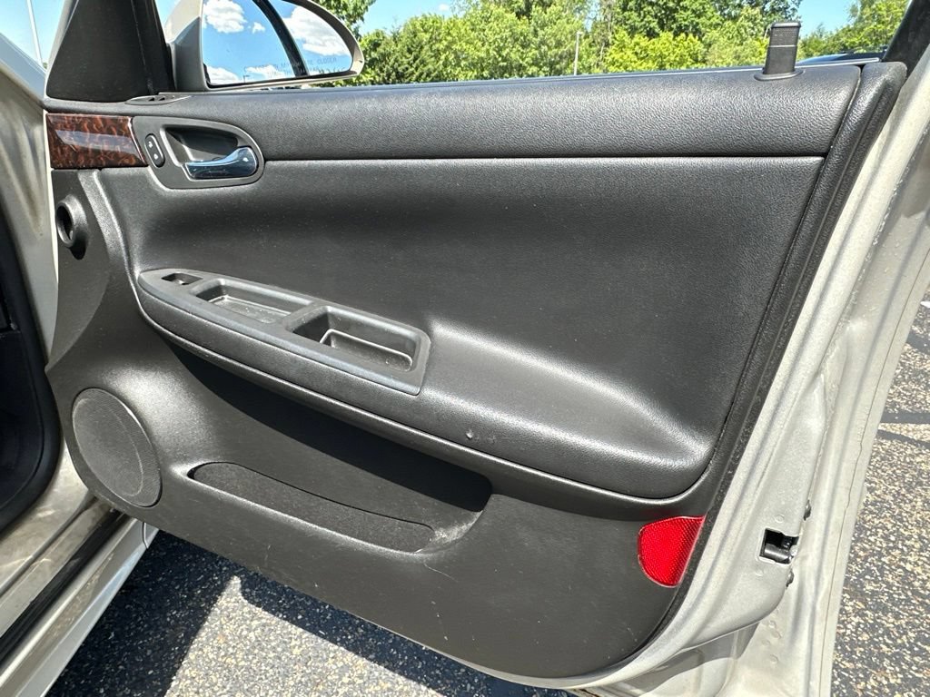 Used 2012 Chevrolet Impala LT w/ LT Sunroof Package FWD image 18