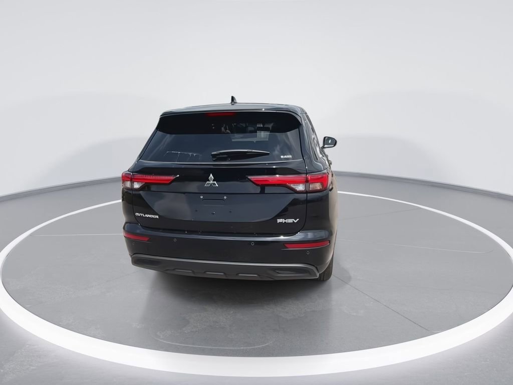 New 2025 Mitsubishi Outlander ES image 7