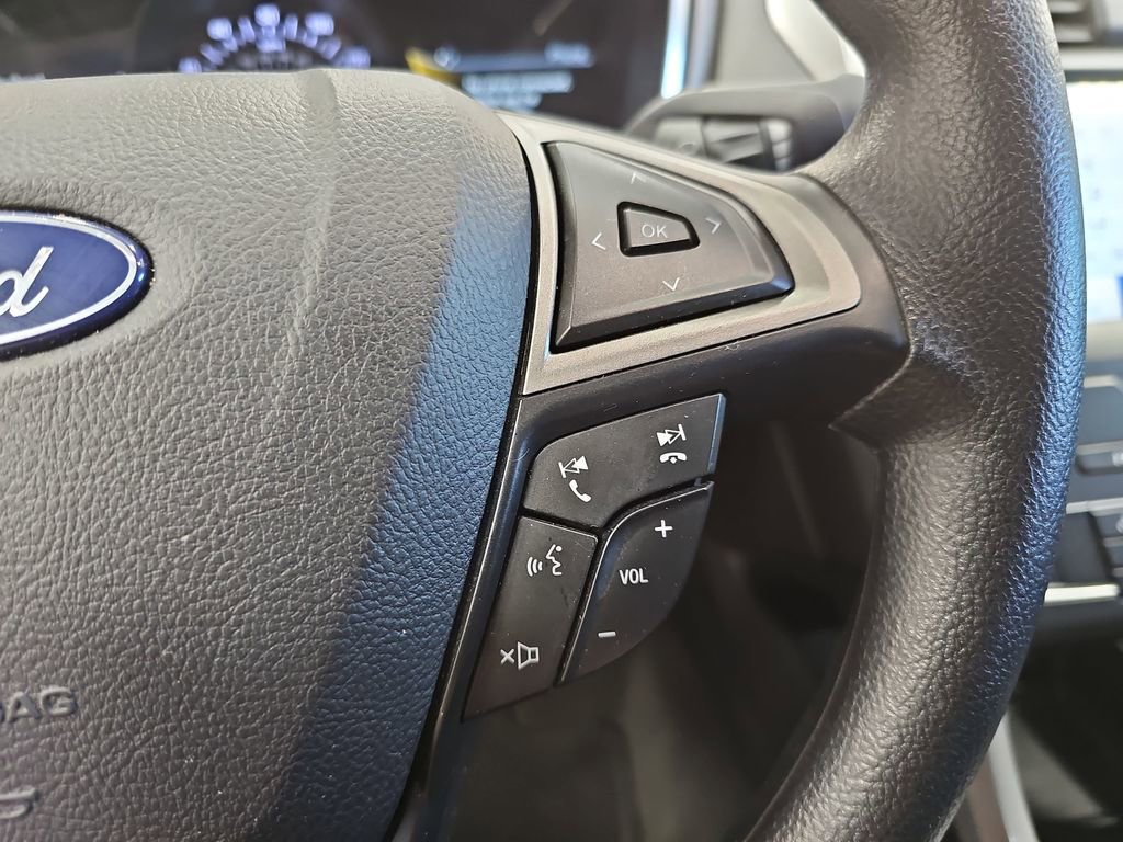 Used 2020 Ford Fusion SE FWD image 17