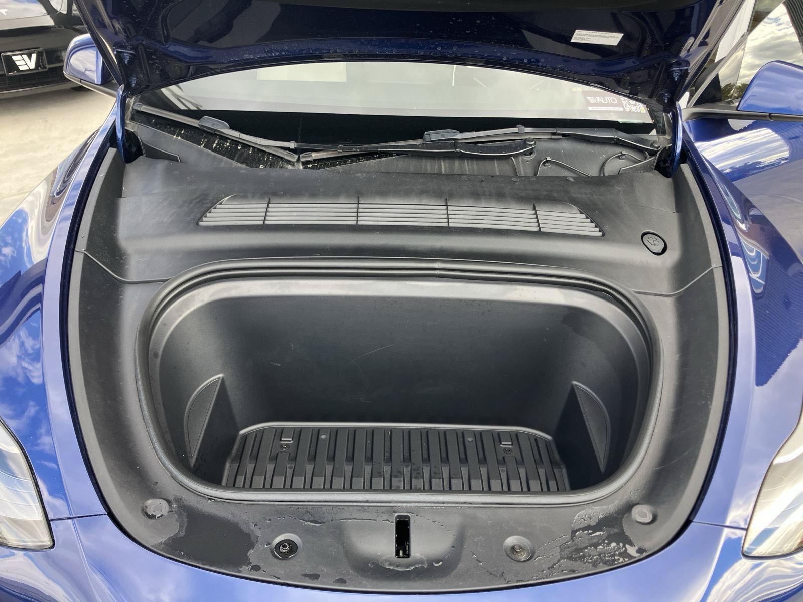 Used 2023 Tesla Model Y Long Range AWD/4WD image 24