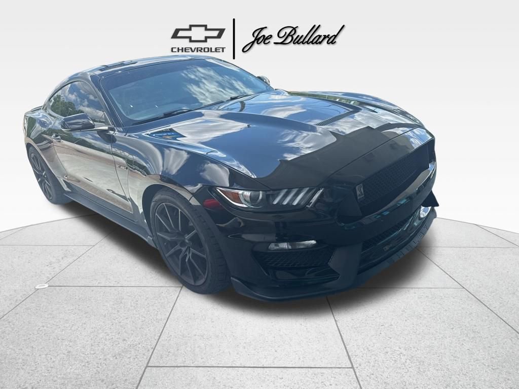 Used 2016 Ford Mustang Shelby GT350 w/ Technology Package RWD image 3