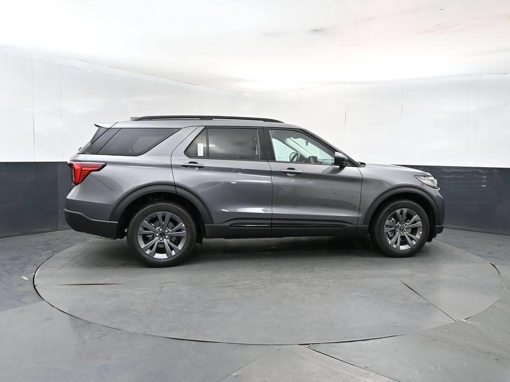 New 2026 Ford Explorer Active w/ Active Comfort Package AWD/4WD image 6