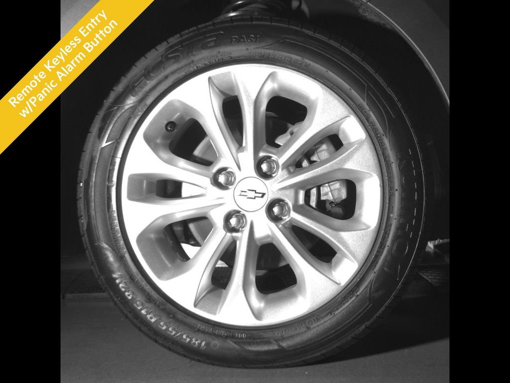 Used 2021 Chevrolet Spark LT FWD image 9