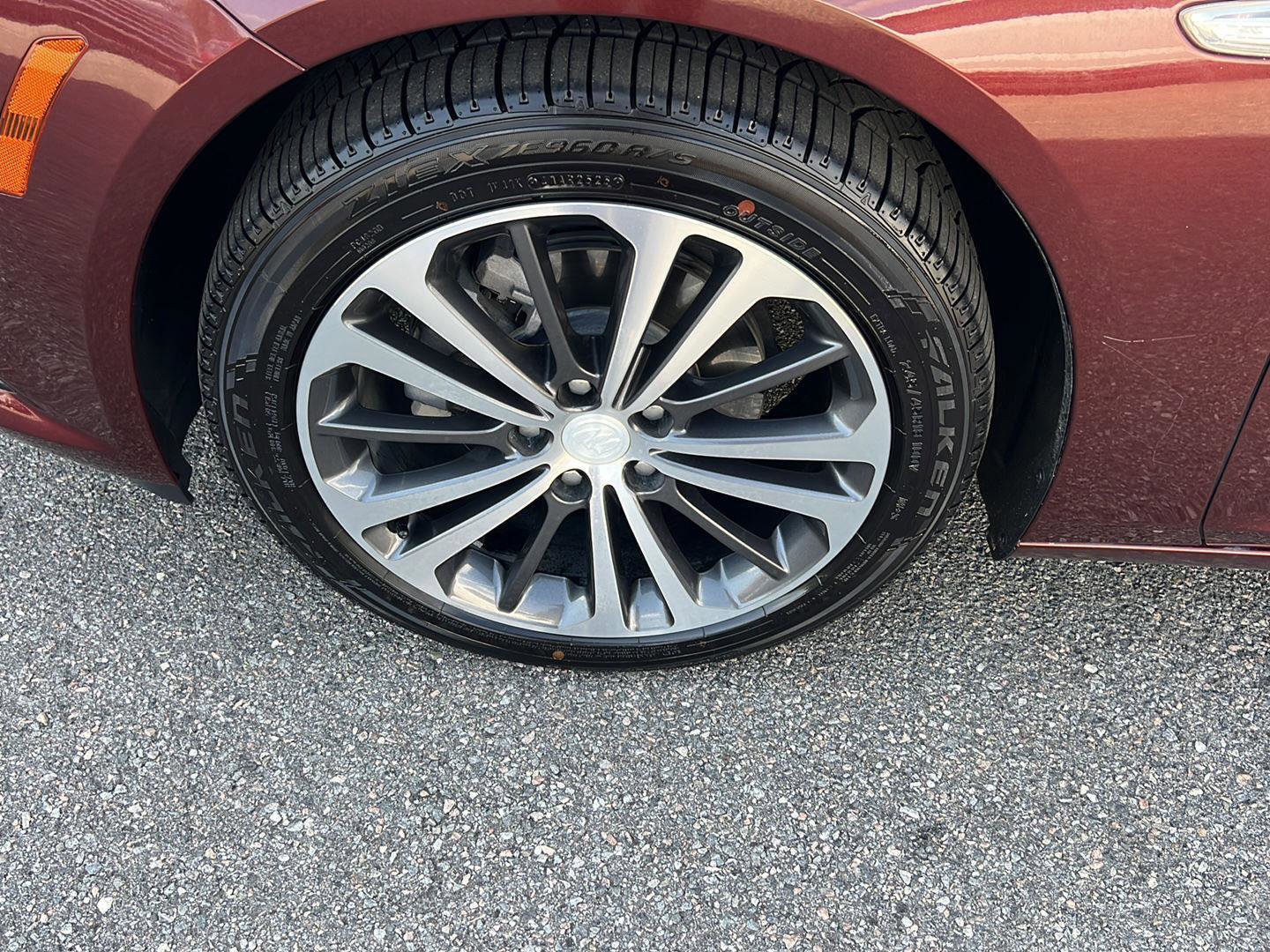 Used 2018 Buick Regal Essence w/ Driver Confidence Package #1 image 37