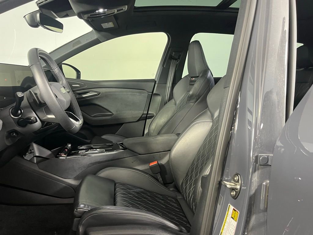 Used 2025 Audi SQ6 e-tron Prestige w/ Black Edition One AWD/4WD image 22