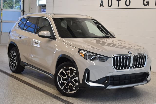 New 2026 BMW X1 xDrive28i w/ Technology Package AWD/4WD video 1