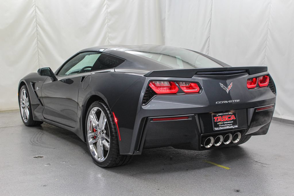 Used 2017 Chevrolet Corvette Stingray Coupe w/ Battery Protection Package RWD image 6