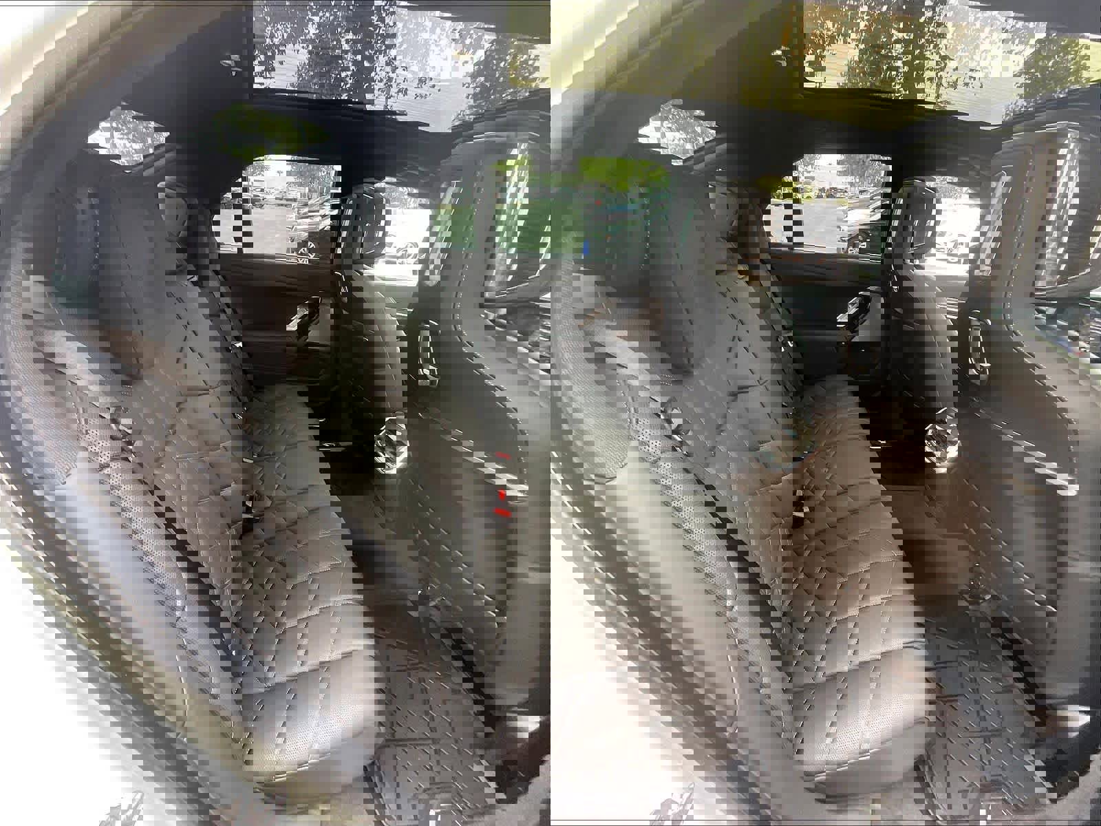 Used 2024 BMW i7 xDrive60 image 28