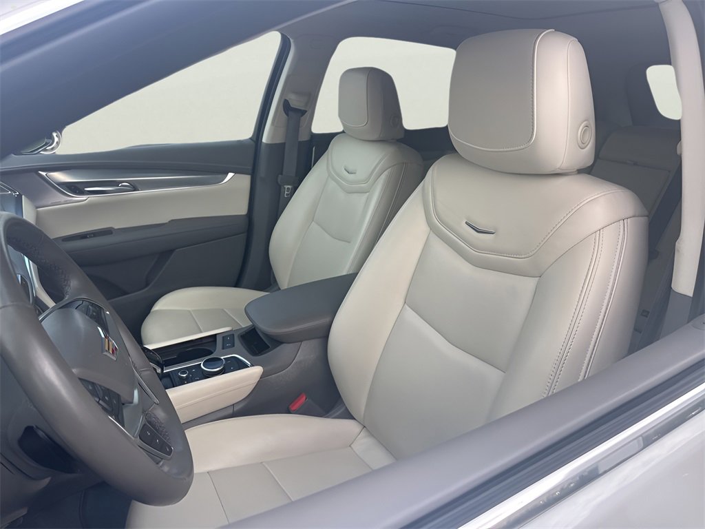 Certified 2022 Cadillac XT5 Premium Luxury w/ Technology Package image 14