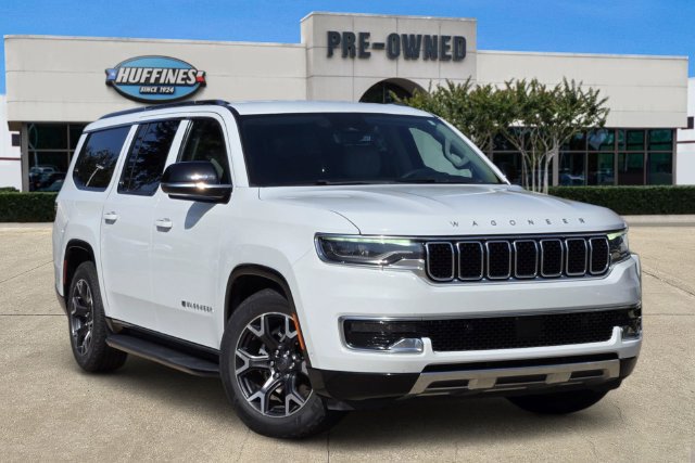 Certified 2024 Jeep Wagoneer L Series III w/ Flexible Seating Group AWD/4WD image 1