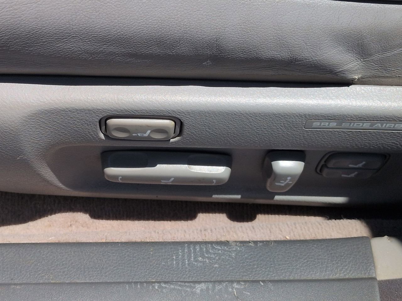 Used 2006 Lexus LS 430 RWD image 19