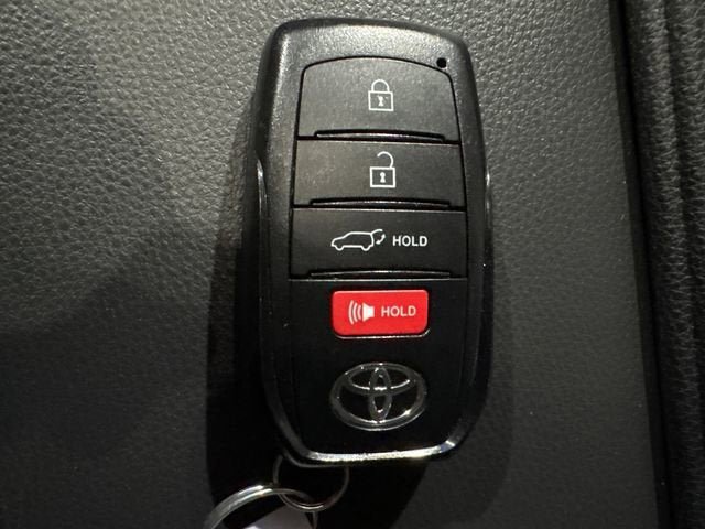 Used 2026 Toyota Grand Highlander AWD image 23