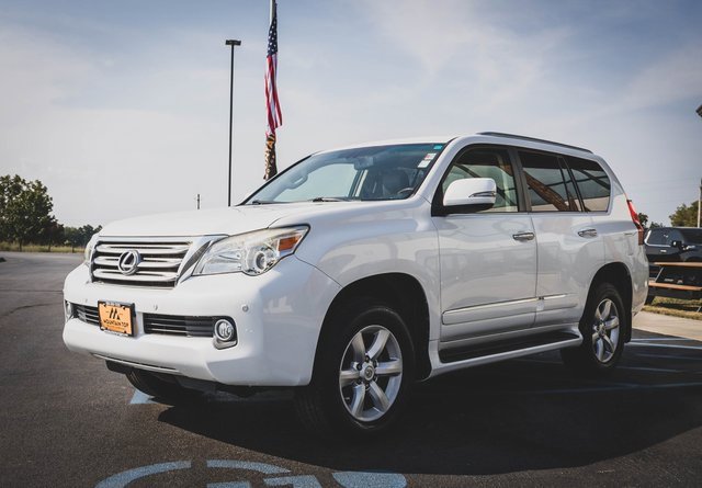 Used 2013 Lexus GX 460 image 23