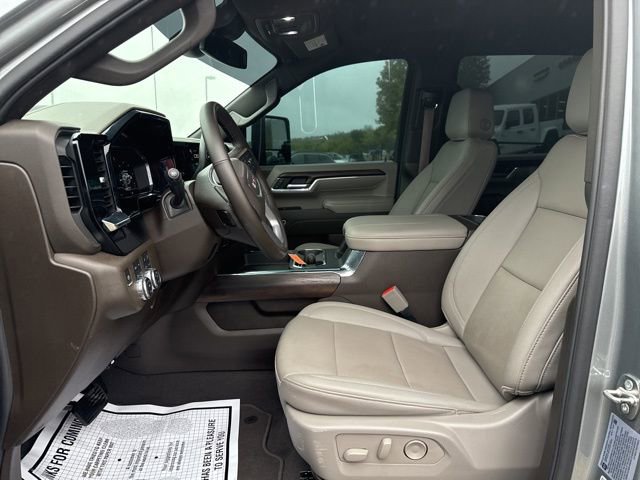 Used 2024 GMC Sierra 3500 SLT w/ SLT Premium Package AWD/4WD image 2