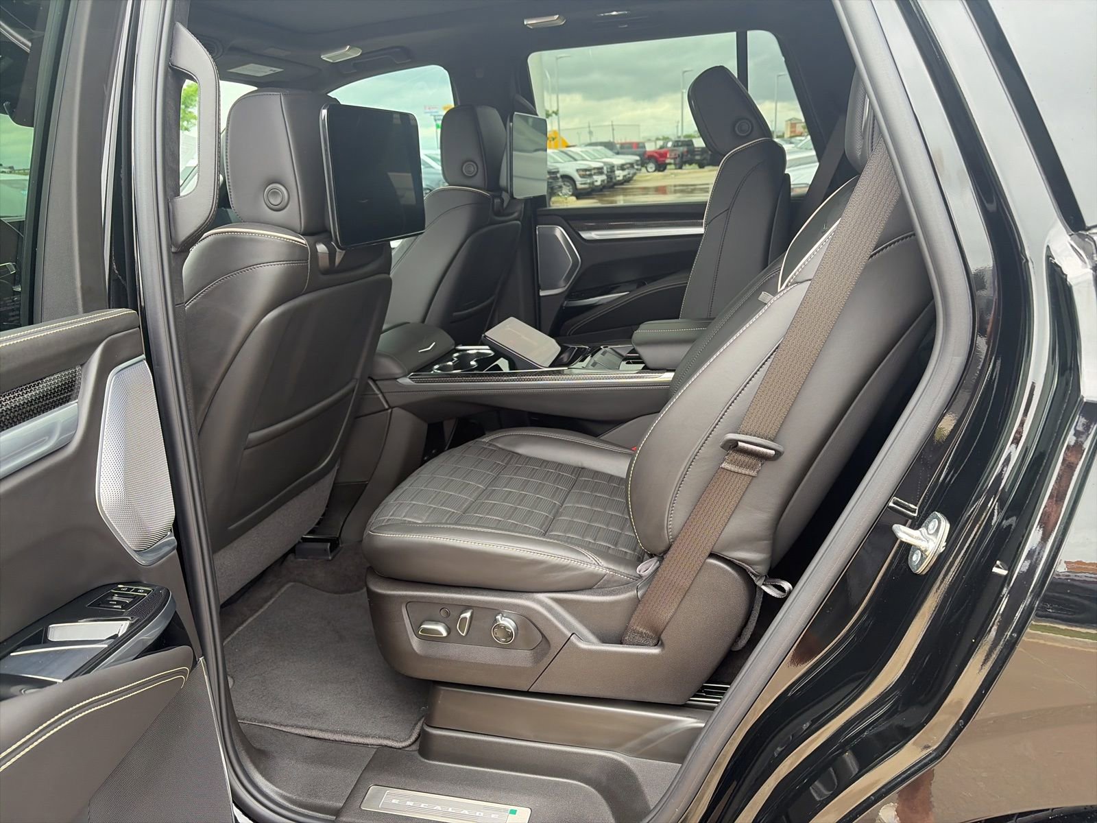 Used 2026 Cadillac Escalade V image 15