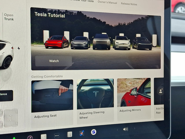 Used 2024 Tesla Model Y Performance image 24