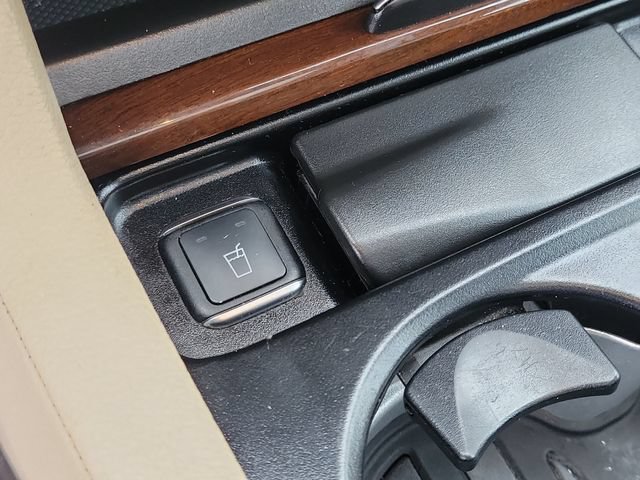 Used 2018 Mercedes-Benz GLS 550 4MATIC image 32