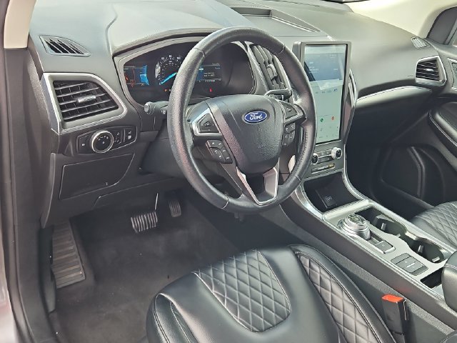 Used 2024 Ford Edge Titanium AWD/4WD image 10
