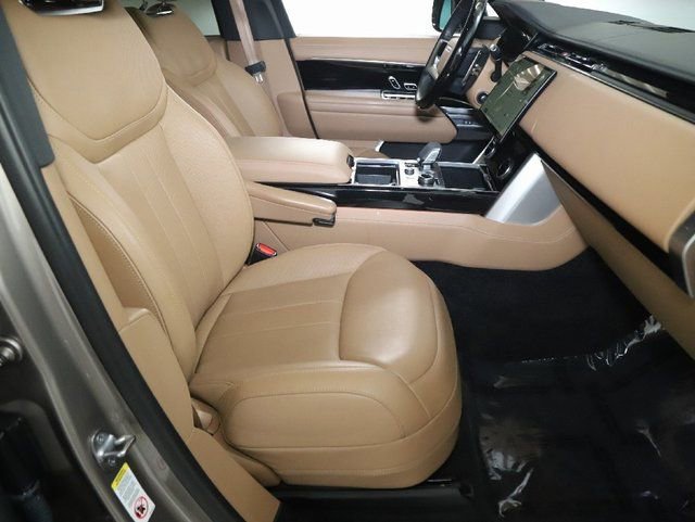 Used 2023 Land Rover Range Rover SE image 31