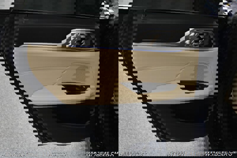 Used 2023 BMW i4 eDrive35 w/ Premium Package image 36