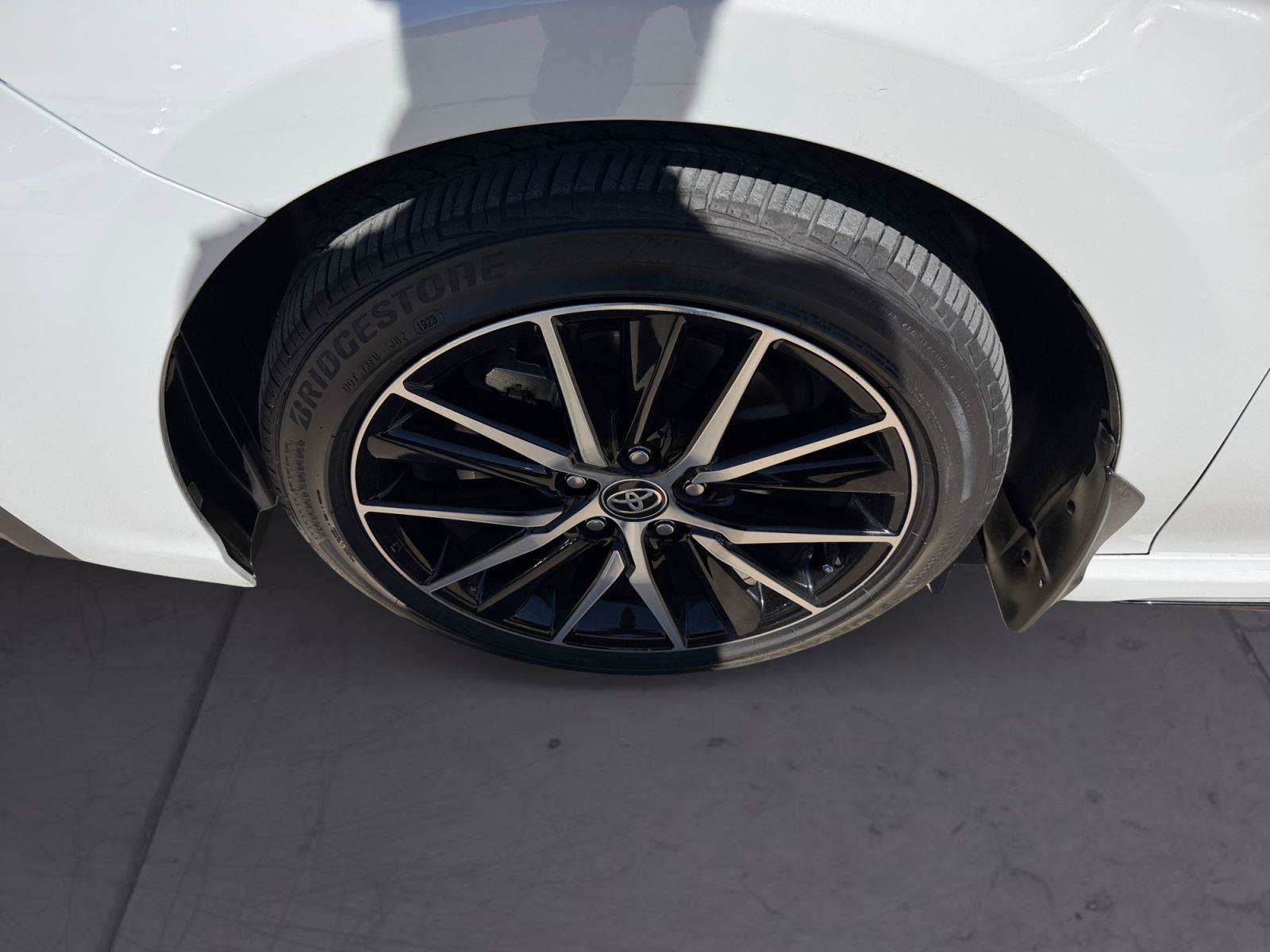 Used 2023 Toyota Camry SE image 14
