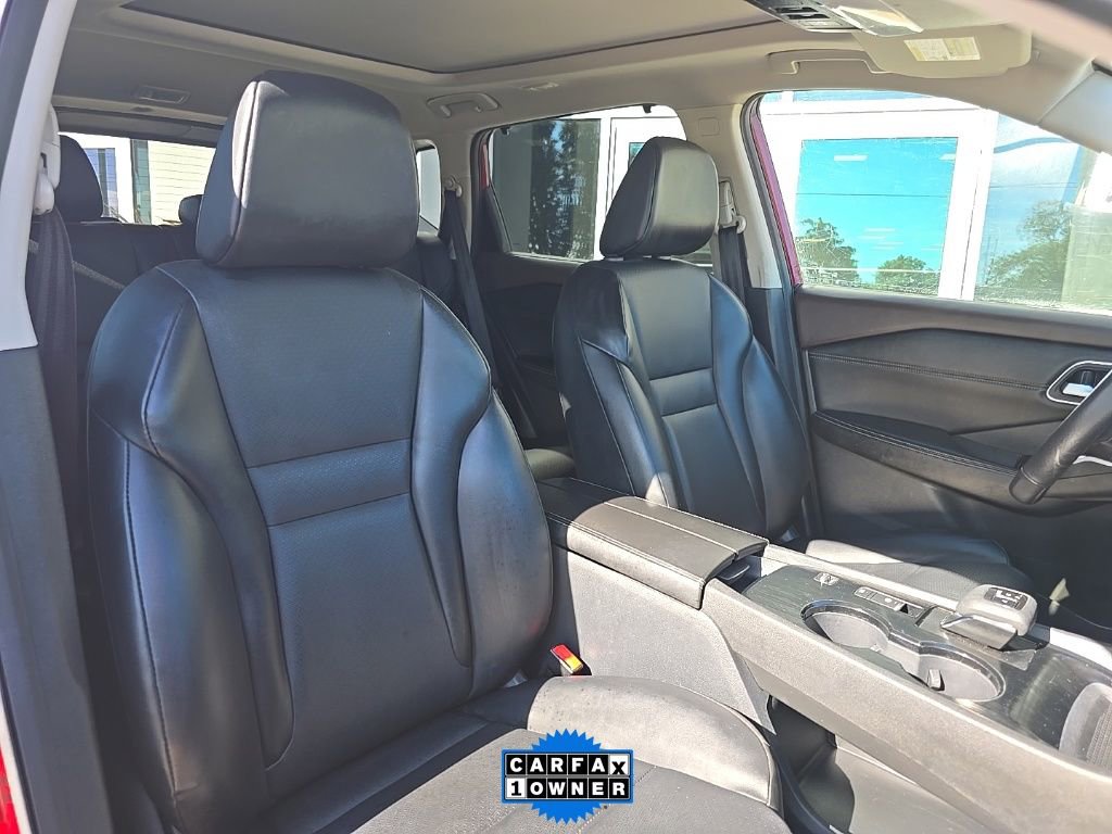 Used 2021 Nissan Rogue SV w/ Premium Package image 25