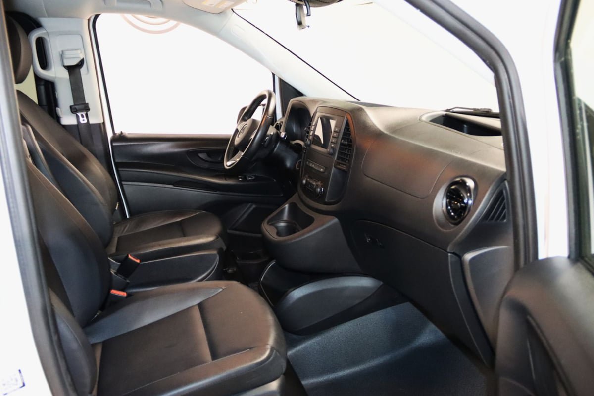 Used 2023 Mercedes-Benz Metris Passenger image 48