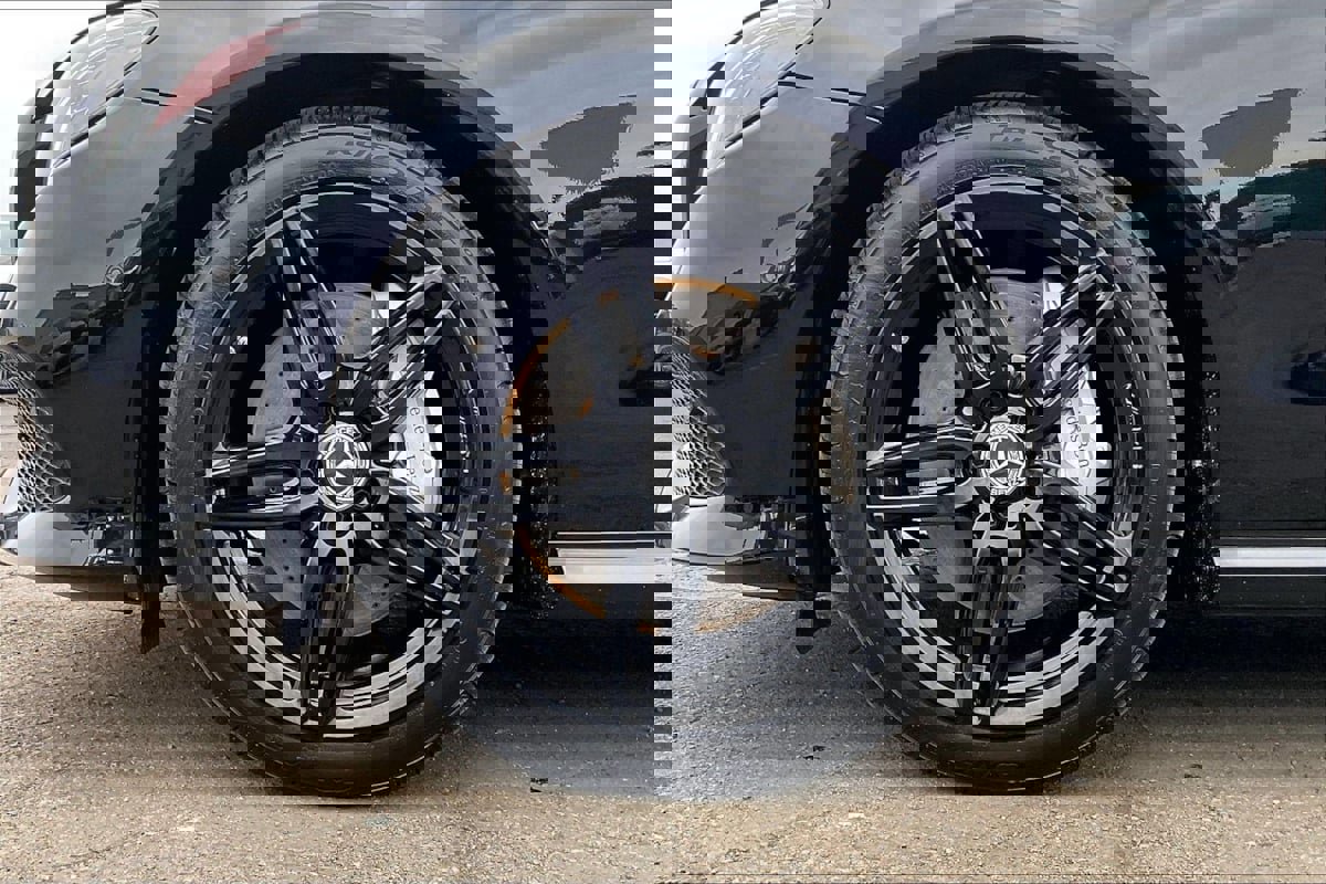 Used 2018 Mercedes-Benz E 400 Coupe w/ Premium 1 Package image 9