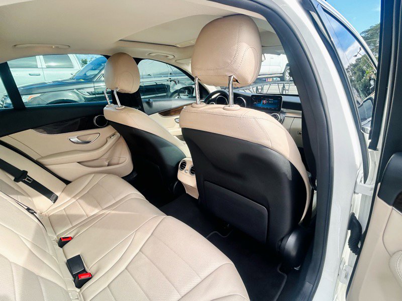 Used 2019 Mercedes-Benz C 300 Sedan image 14