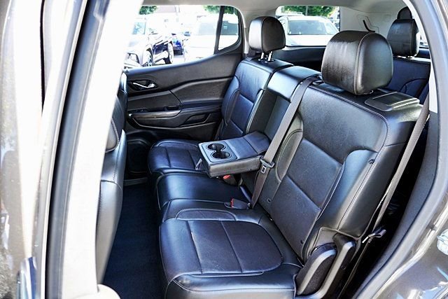 Used 2020 GMC Acadia SLT image 17