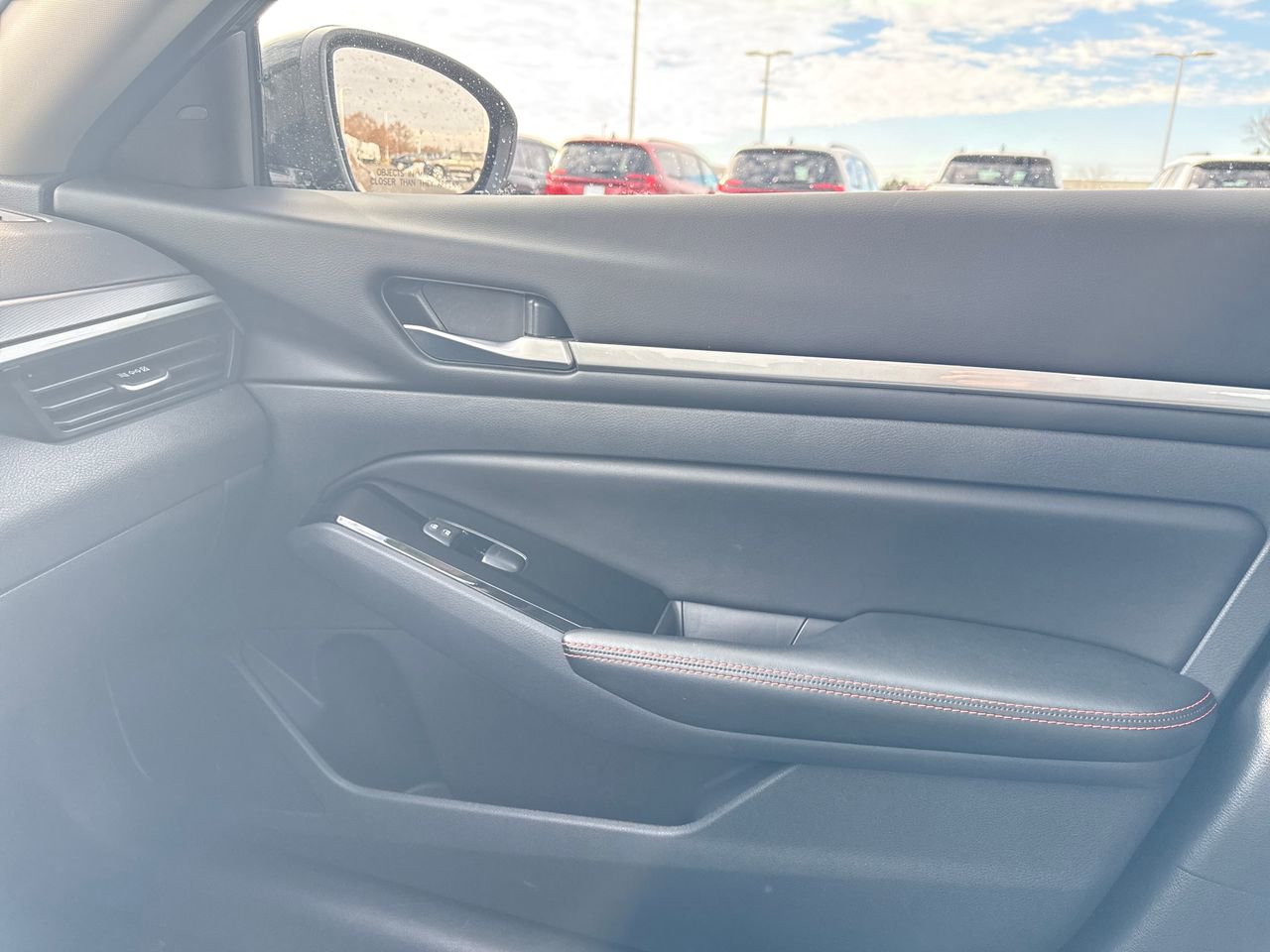 Used 2024 Nissan Altima 2.5 SR image 25