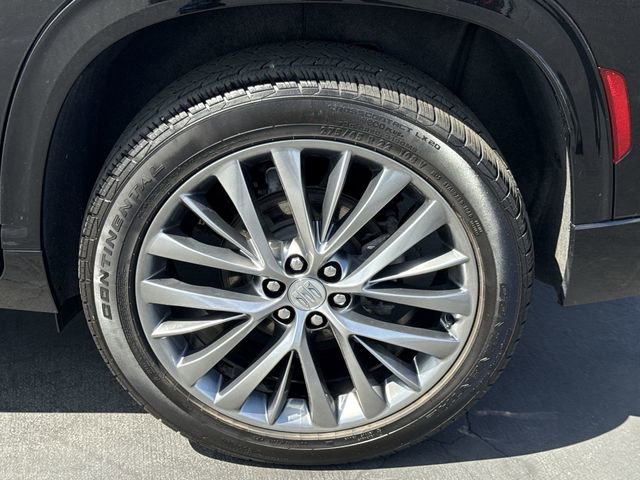 Used 2025 Buick Enclave Avenir image 34