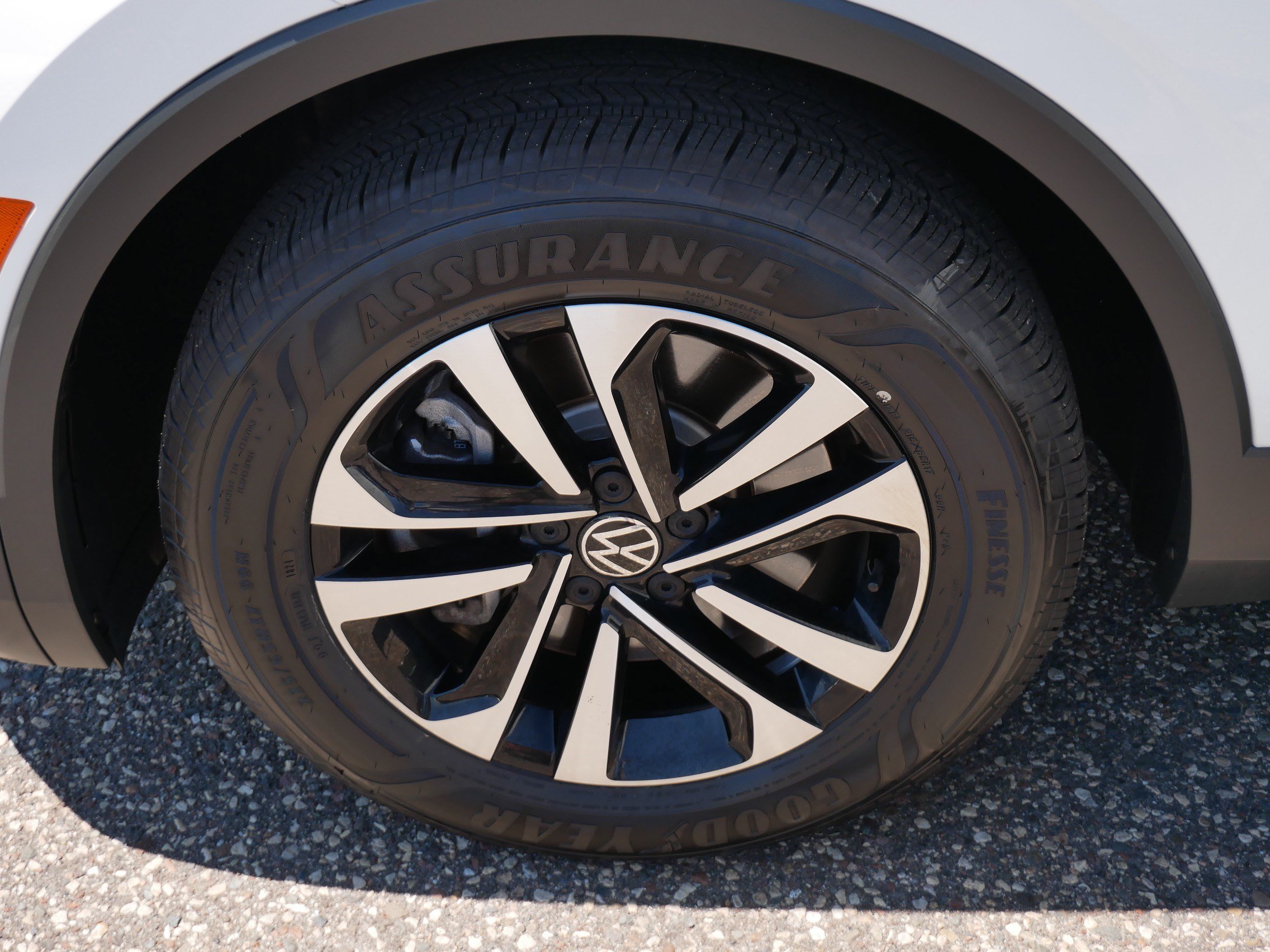 Certified 2022 Volkswagen Tiguan S AWD/4WD image 15
