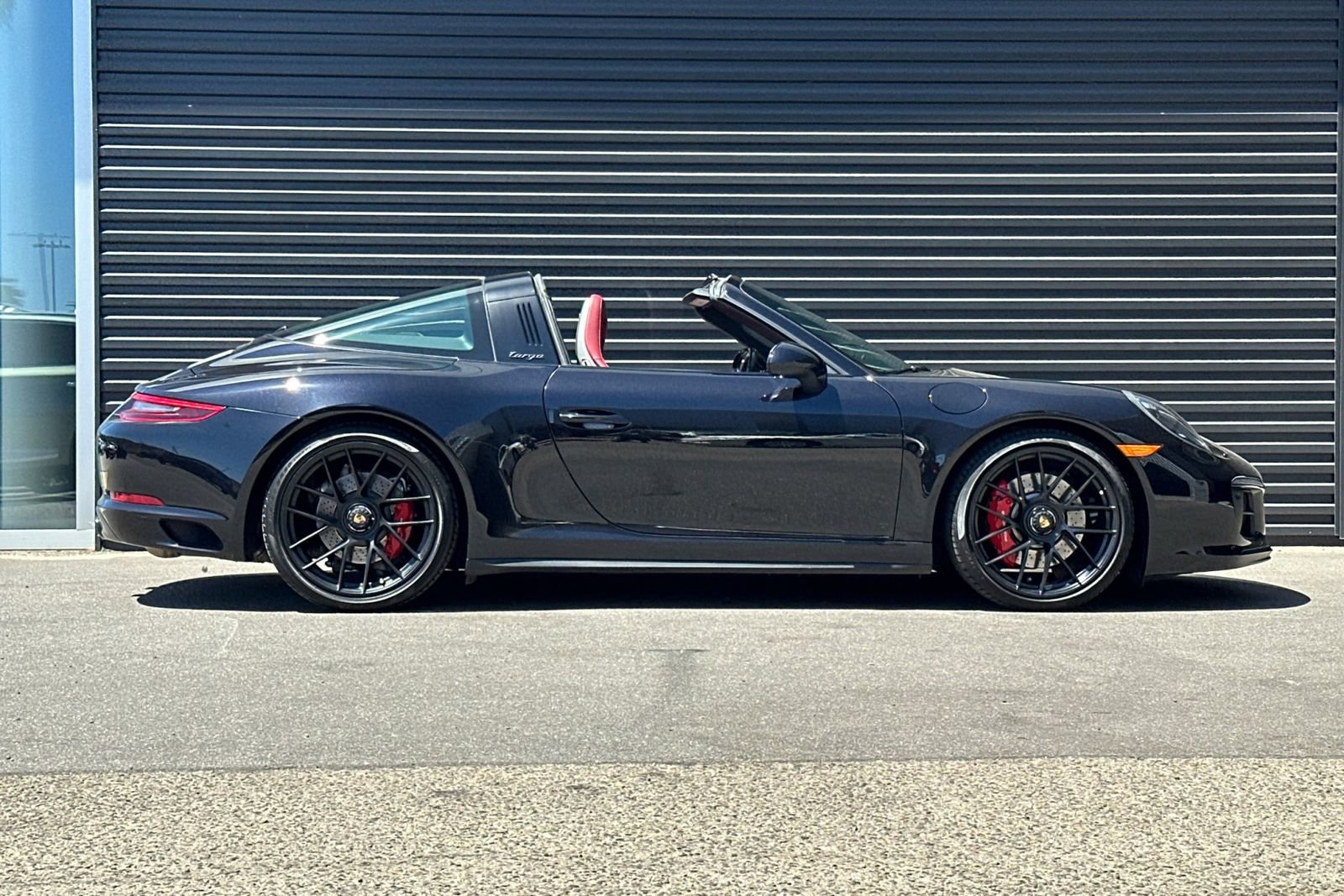 Used 2017 Porsche 911 Targa 4 GTS AWD/4WD image 9