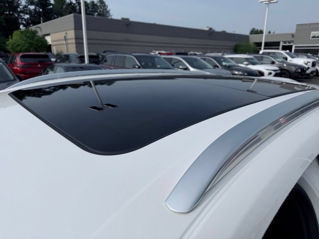 Used 2023 Lincoln Nautilus Reserve AWD/4WD image 10