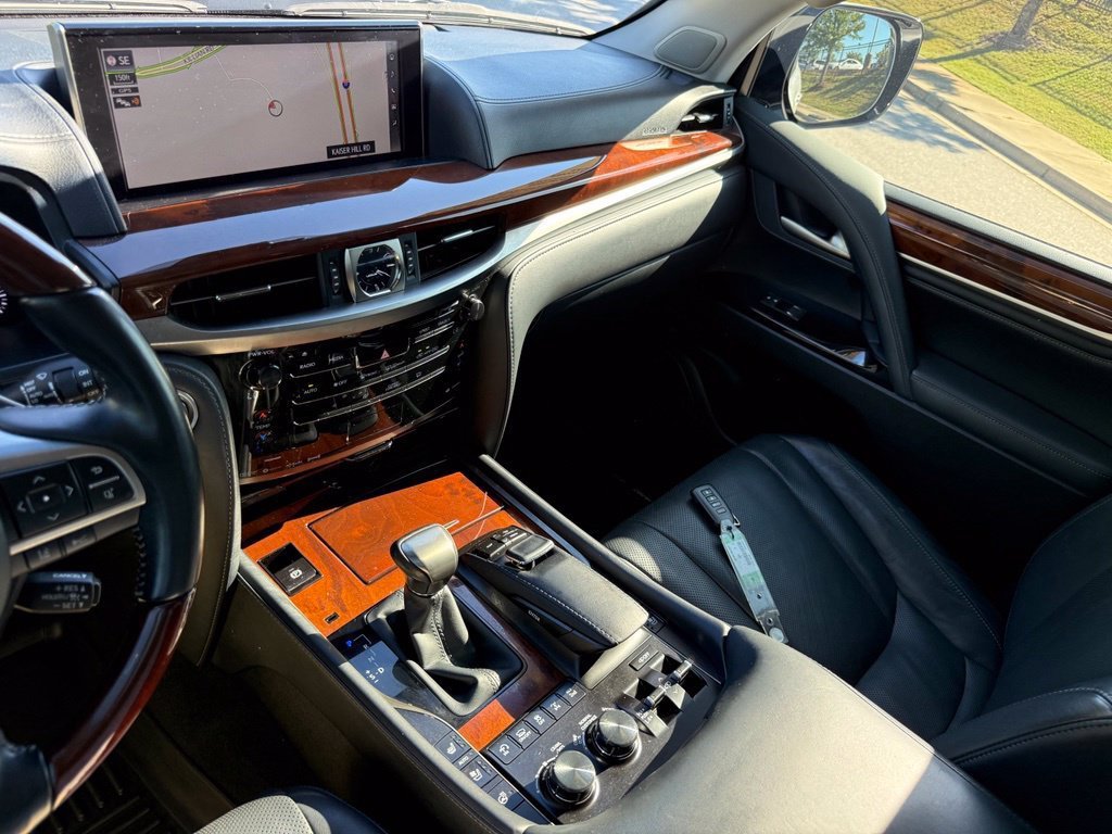 Certified 2020 Lexus LX 570 4WD w/ Luxury Package image 36