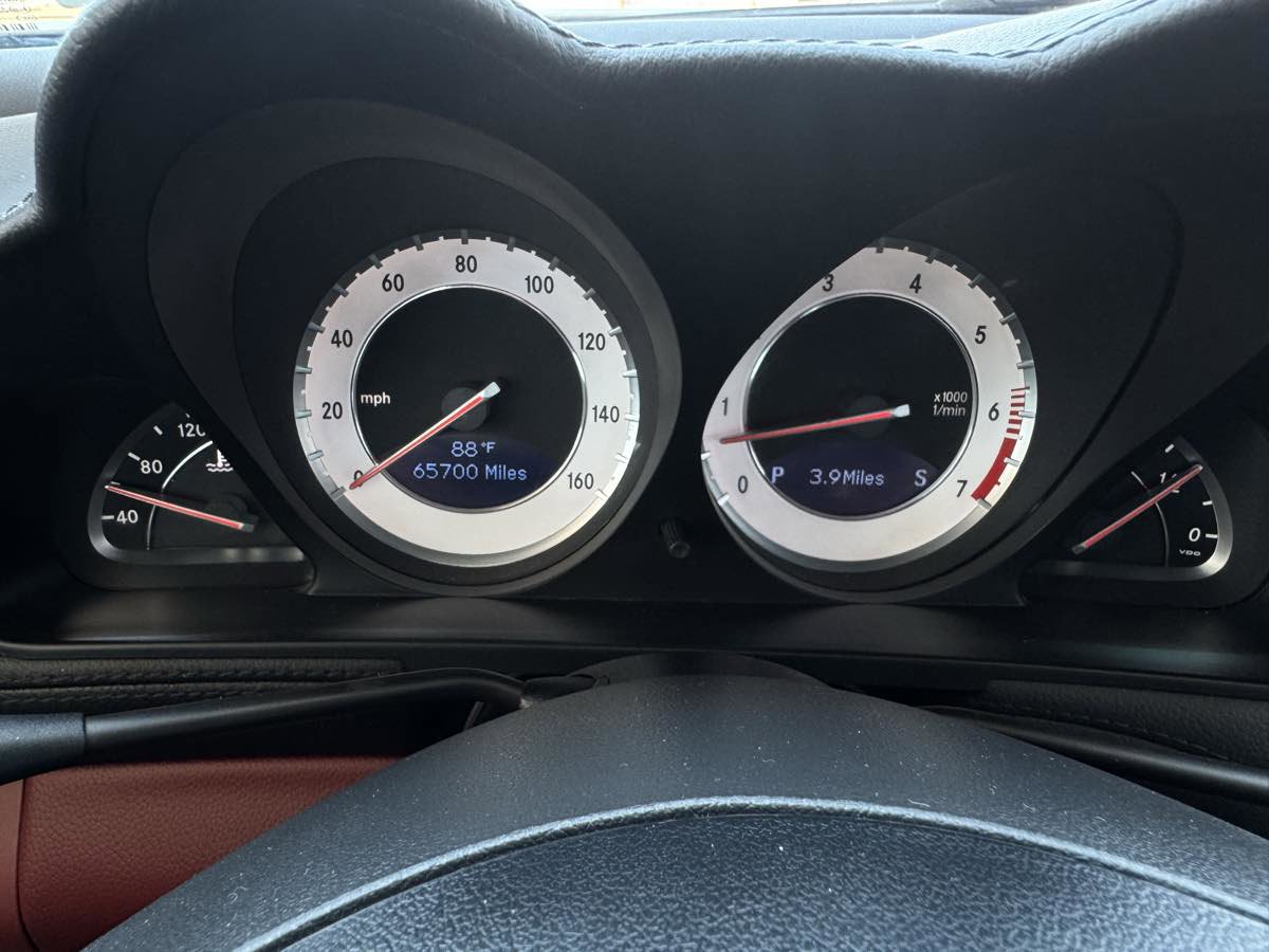 Used 2009 Mercedes-Benz SL 550 image 31