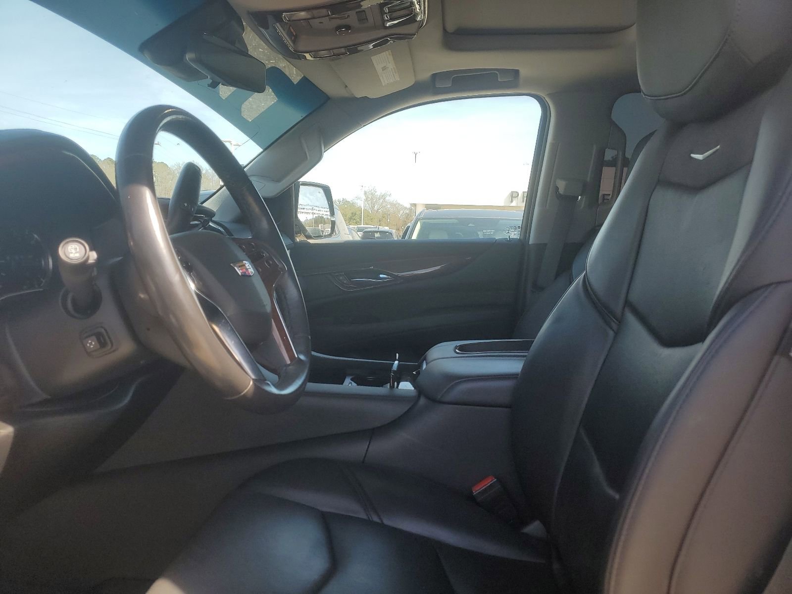 Used 2019 Cadillac Escalade Premium Luxury image 8