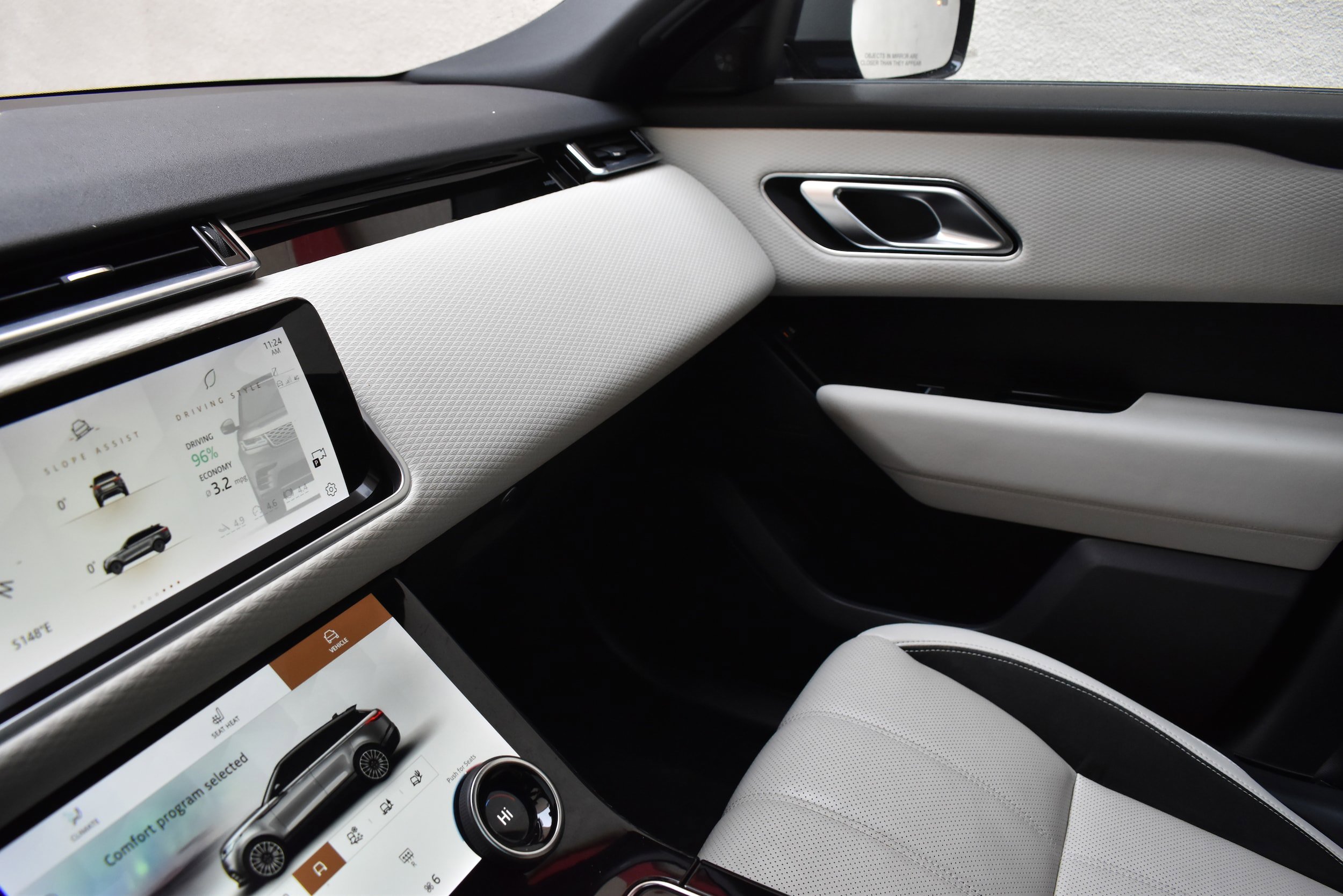 Used 2023 Land Rover Range Rover Velar R-Dynamic S AWD/4WD image 42