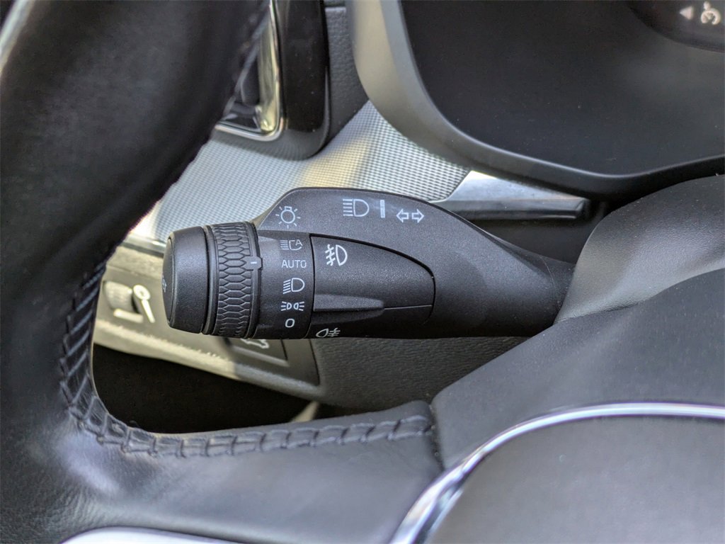 Used 2019 Volvo XC60 T5 Inscription w/ Protection Package Premier image 35