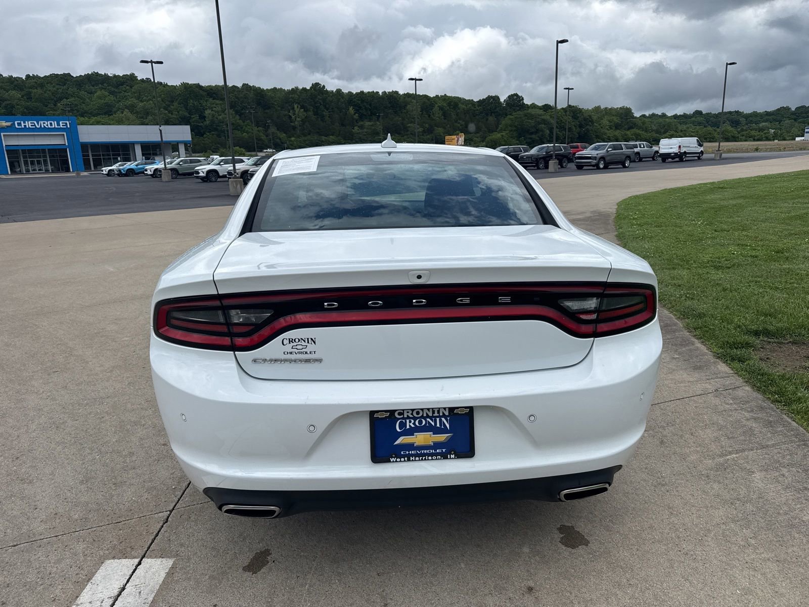 Used 2023 Dodge Charger SXT RWD image 10