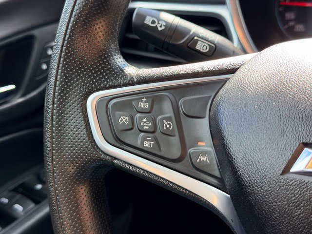 Used 2020 Chevrolet Equinox LT w/ LPO, Floor Liner Package FWD image 11