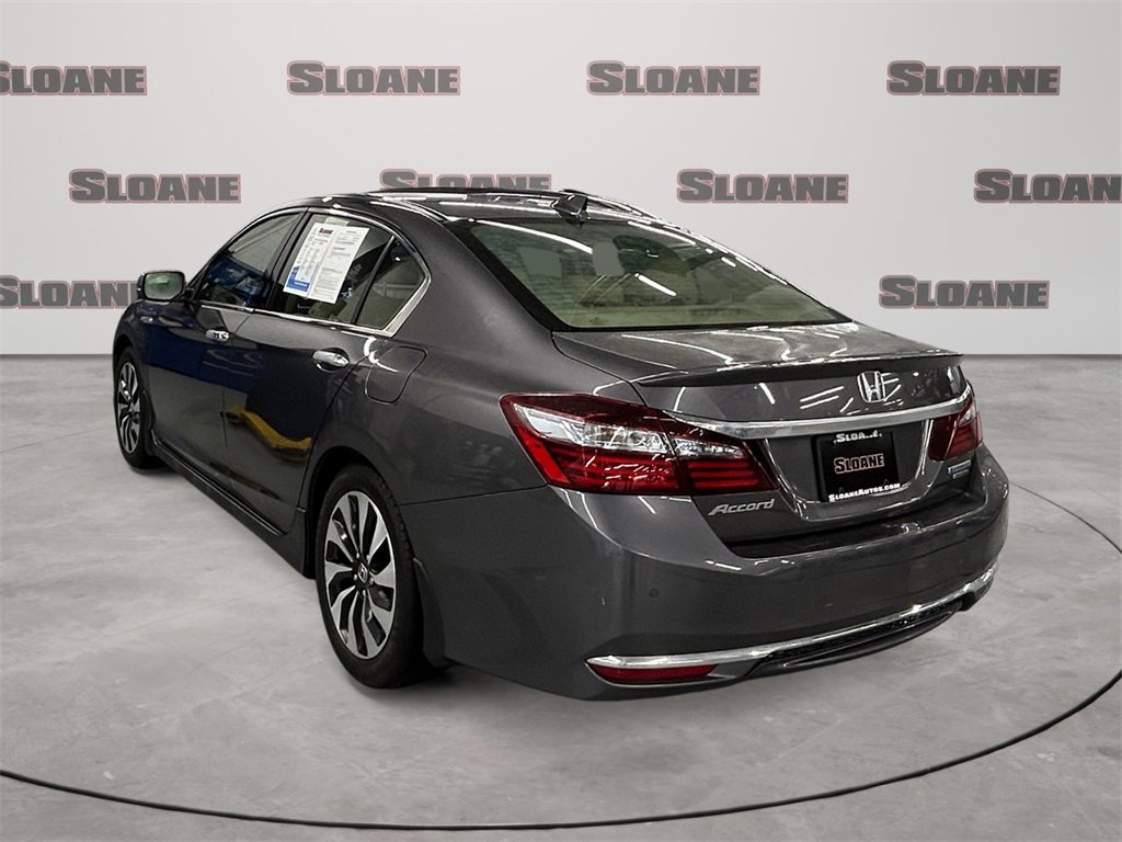 Used 2017 Honda Accord Touring image 3