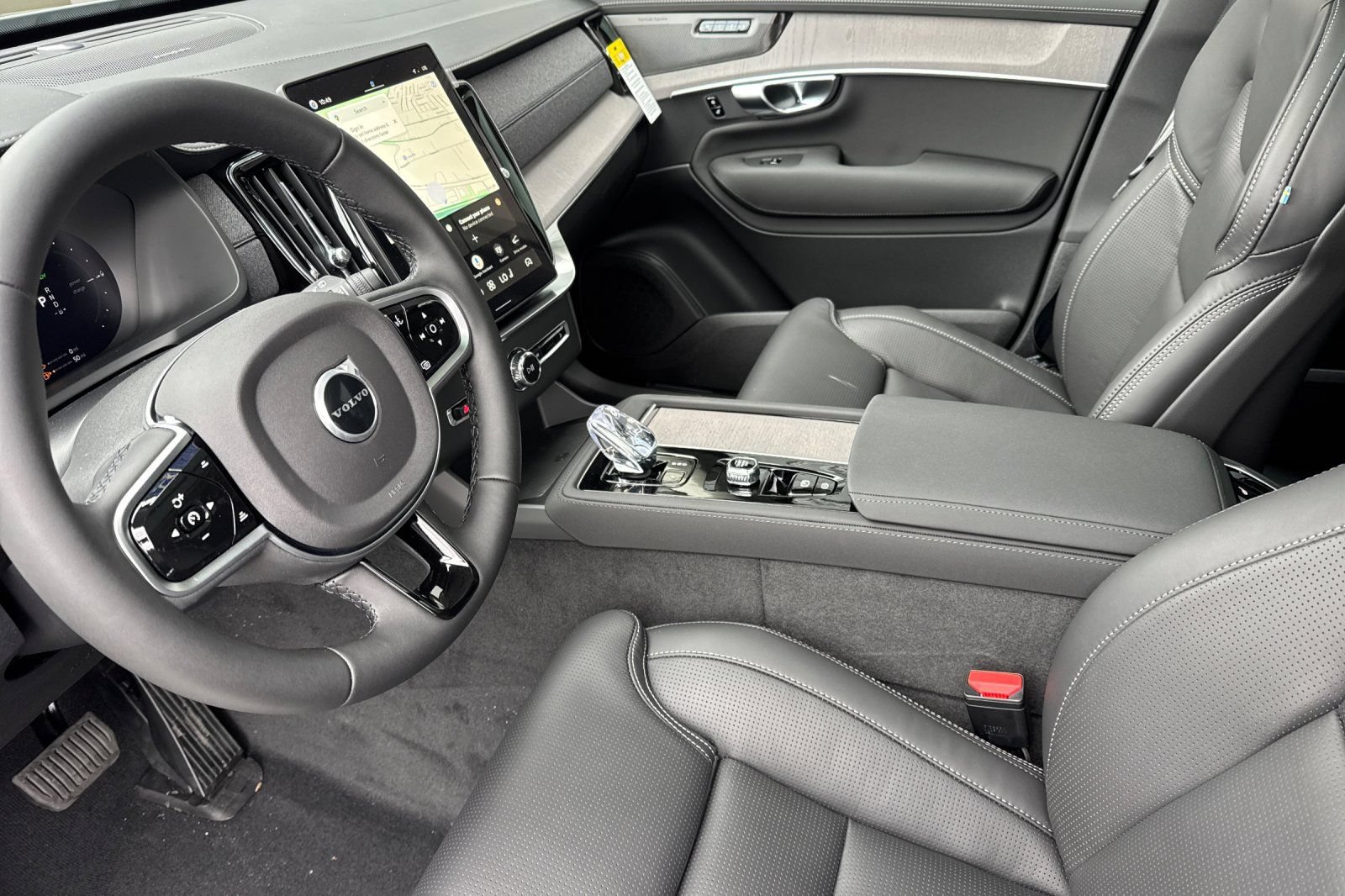 New 2026 Volvo XC90 T8 Ultra w/ Protection Package AWD/4WD image 9