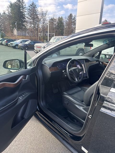 Used 2020 Tesla Model X Long Range image 15