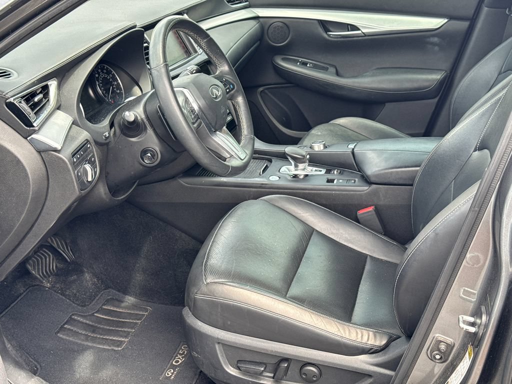 Used 2019 INFINITI QX50 Essential w/ Proactive Package AWD/4WD image 9