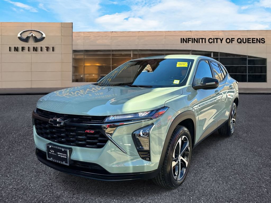 Used 2024 Chevrolet Trax RS w/ Driver Confidence Package FWD image 6